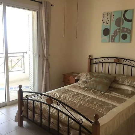 Sunshine Apartment *